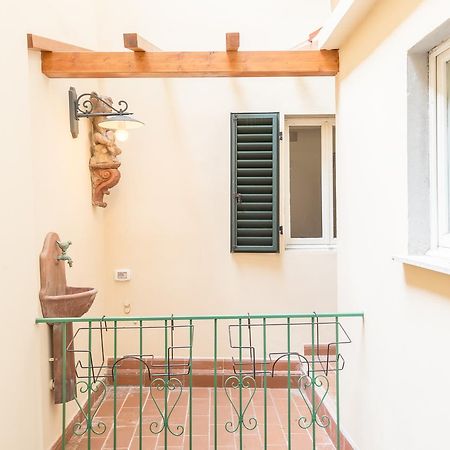 Pitti Place Florenz Exterior foto